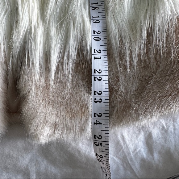 Zara Woman Faux Fur Colorblock Jacket – Cream & Taupe – XS - Picture 5 of 8